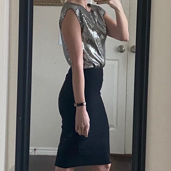 Gray silver sequin keyhole back backless top - Picture 3 of 10